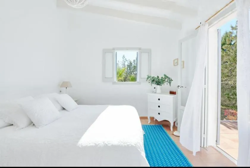 Villa Ca Aquamarine -Luxurious Villa, Walking Distance From Saona Beach Cala Saona Spanien